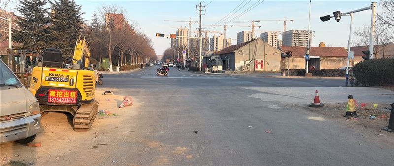 城阳流亭交界处20亩场地出租可分割（带办公室仓库）
